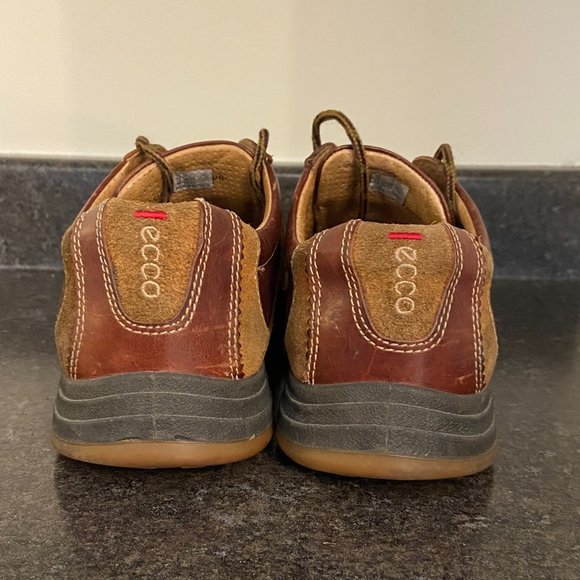 Ecco Yak Leather Sneakers - Size 9 - Picture 4 of 8